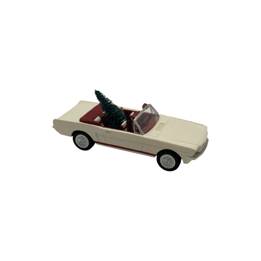 1992 1966 Mustang (Classic American Cars)