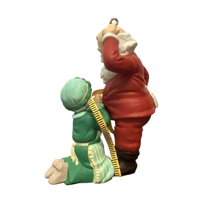 1993 A Fitting Moment (Mr. and Mrs. Claus)
