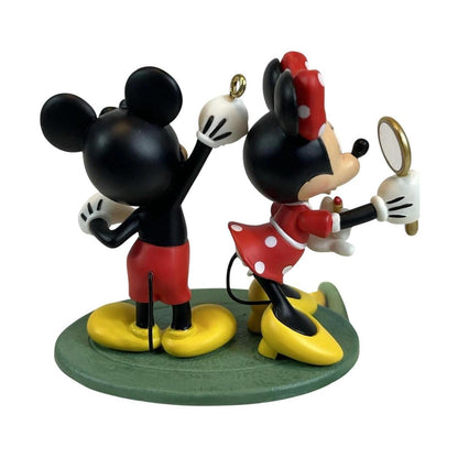 2009 Mistletoe Mickey (Mickey Mouse & Friends)