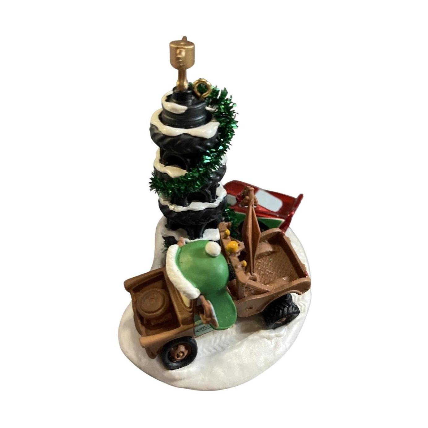2010 Piston Cup Tire Tree (Cars)
