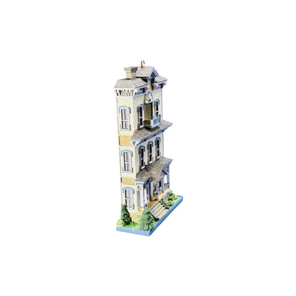 2000 Vintage Victoria Court (Buildings & Houses)