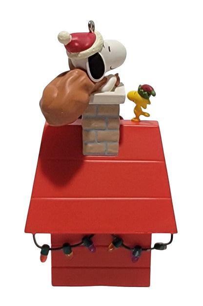 2022 Up on the Housetop (Peanuts)