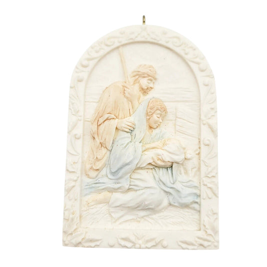 1993 He Is Born (Nativity)