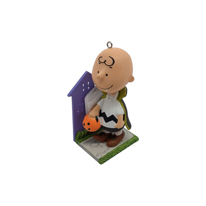 2011 A Little Bite of Fright (Peanuts)