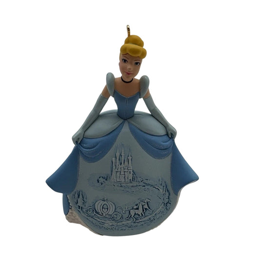 2011 Dreams Do Come True (Cinderella)