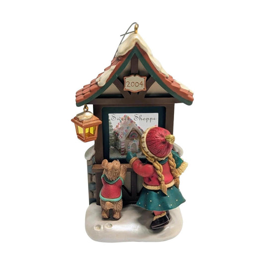 2004 Sweet Shoppe (Christmas Window)