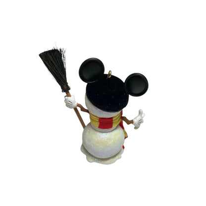 2004 Snow Sculpture (Mickey Mouse)