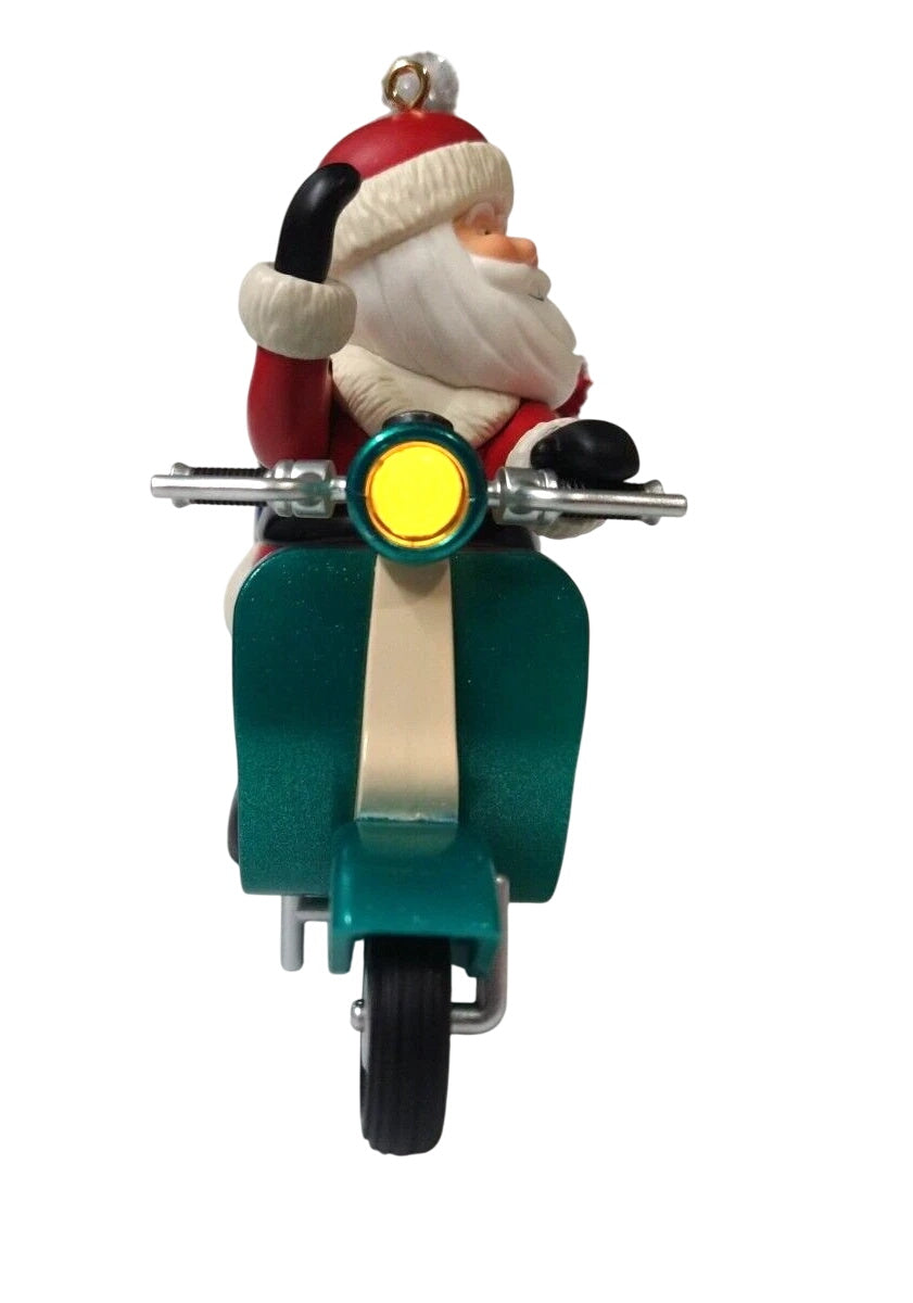 2007 Santa's Scooter (Santa Claus)