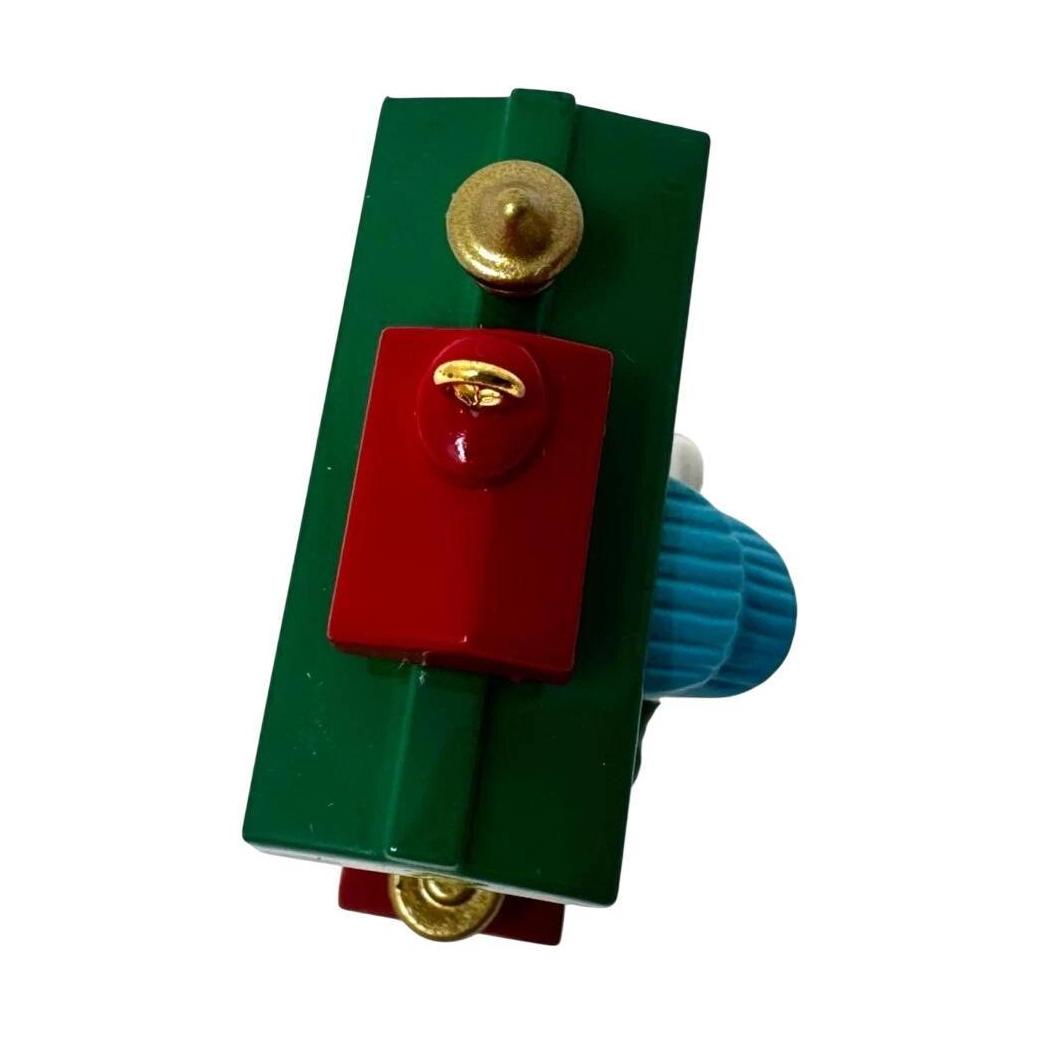 2011 Cool Caboose (Santa's Holiday Train)