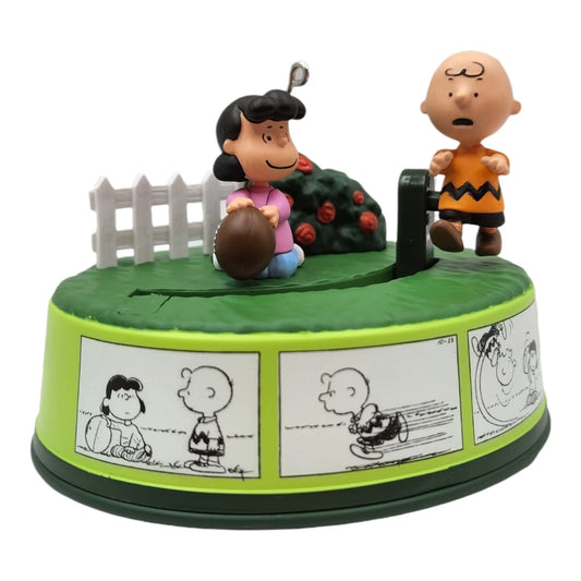 2013 Optimist Charlie Brown (Peanuts)