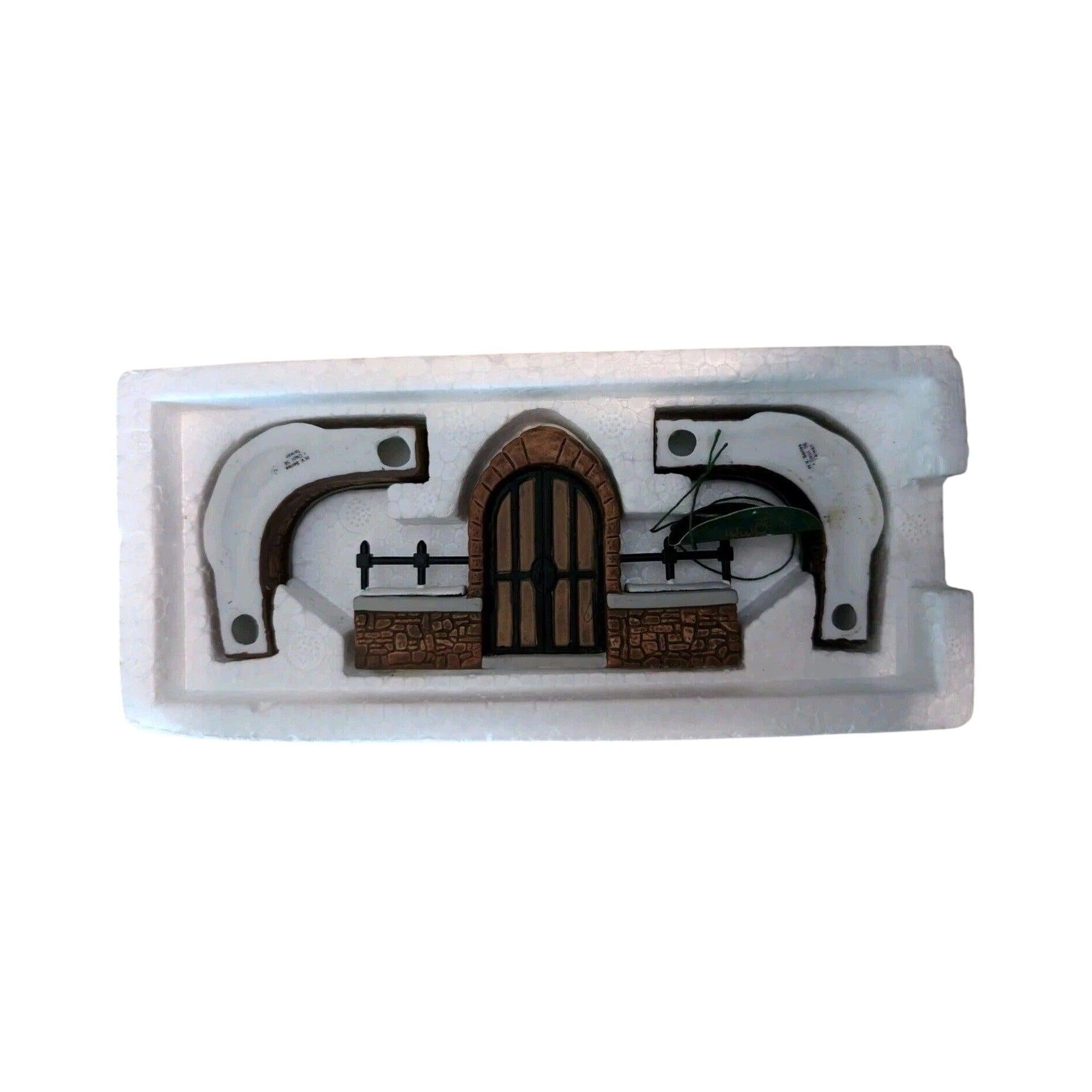 Vintage Churchyard Gate and Fence Set of 3 Department 56 1426851 Image3